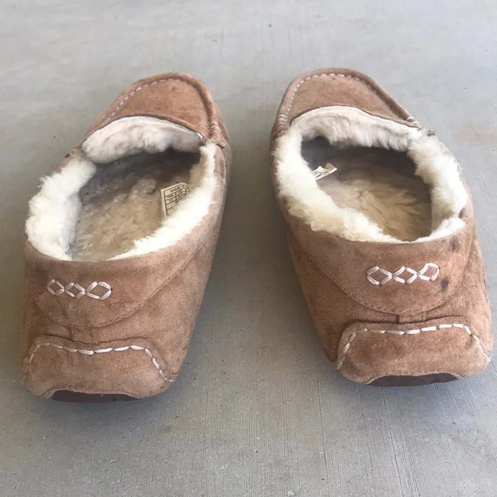 UGG Men’s Ascot Slipper Chestnut Shearling Lined